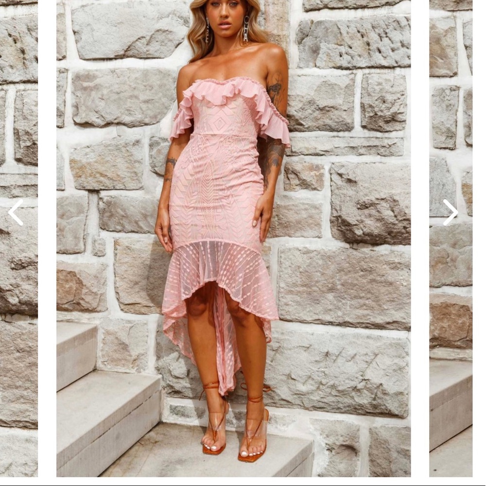 Selfie Leslie Dress